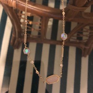 Kendra Scott necklace
